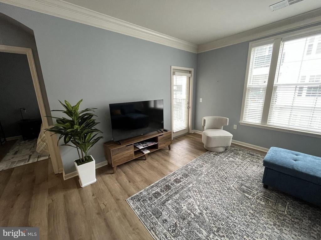 27 Booth Street - Photo 9