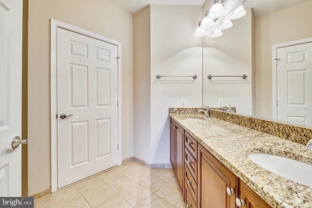 11800 Old Georgetown Road - Photo 19