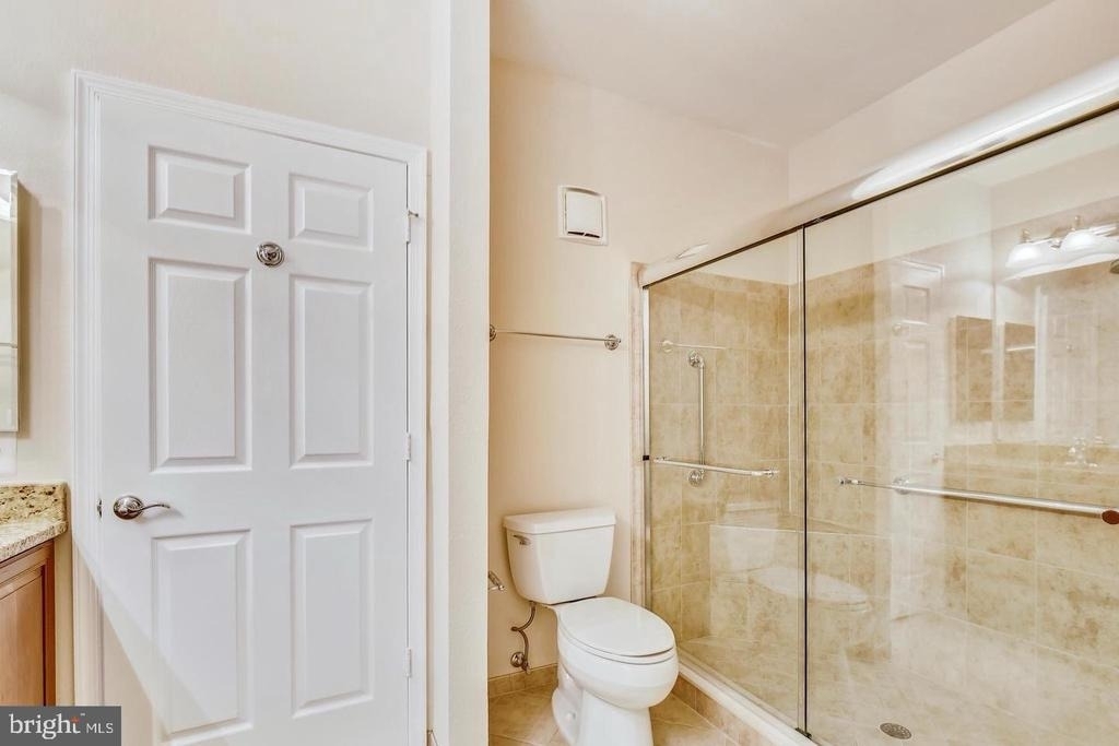 11800 Old Georgetown Road - Photo 17