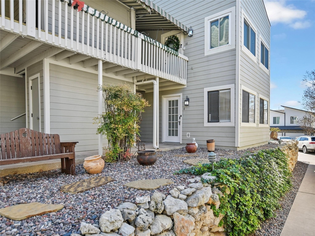 5801 Thunderbird St - Photo 0