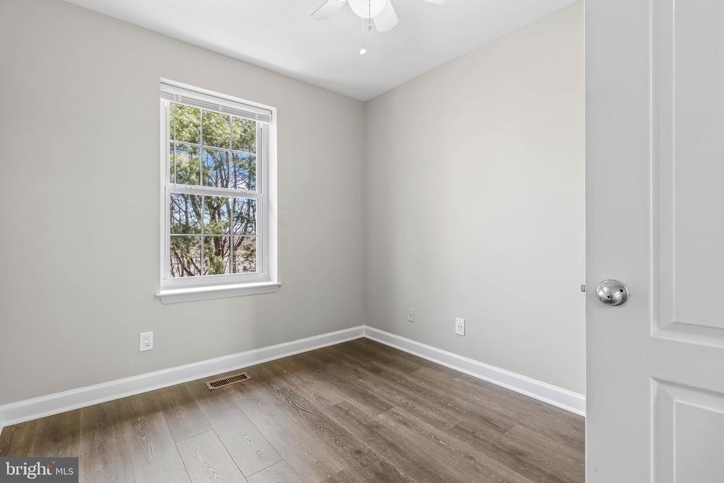 3842 Chesterwood Drive - Photo 16