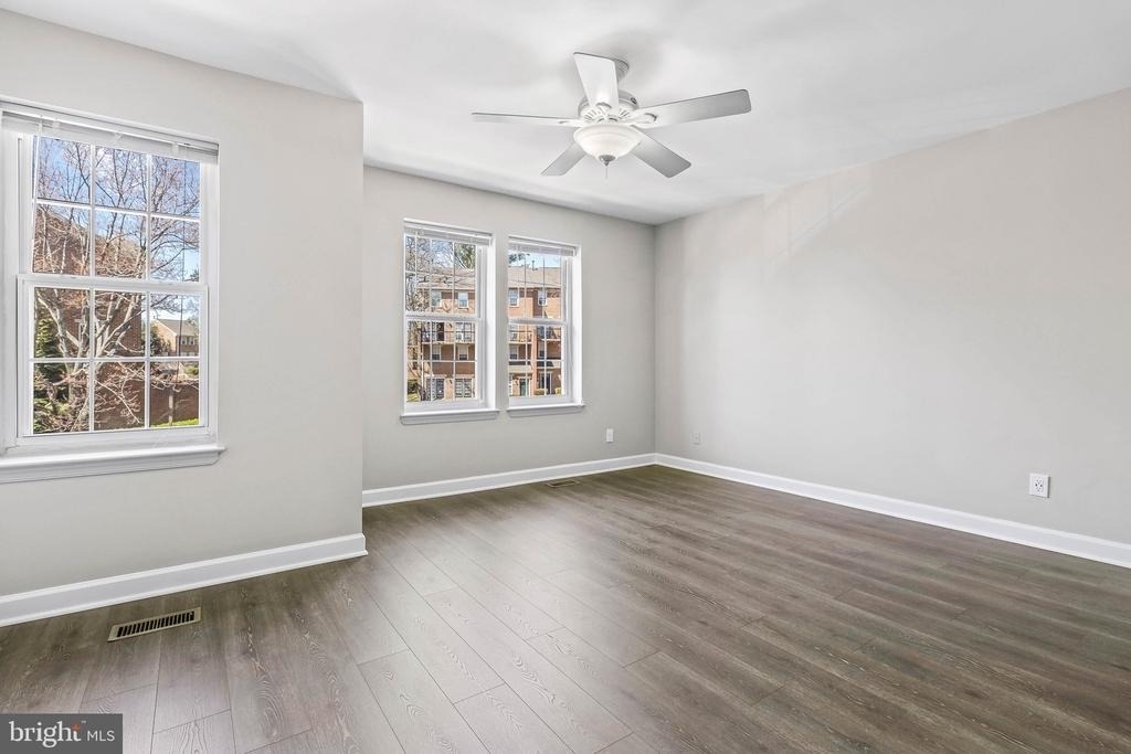 3842 Chesterwood Drive - Photo 15