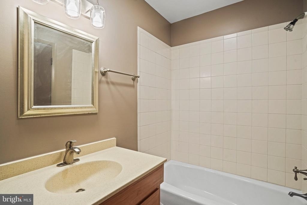 6428 Earlham Drive - Photo 25