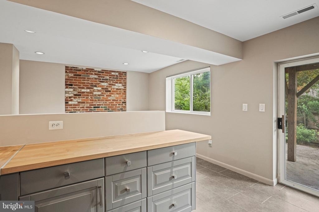 6428 Earlham Drive - Photo 45