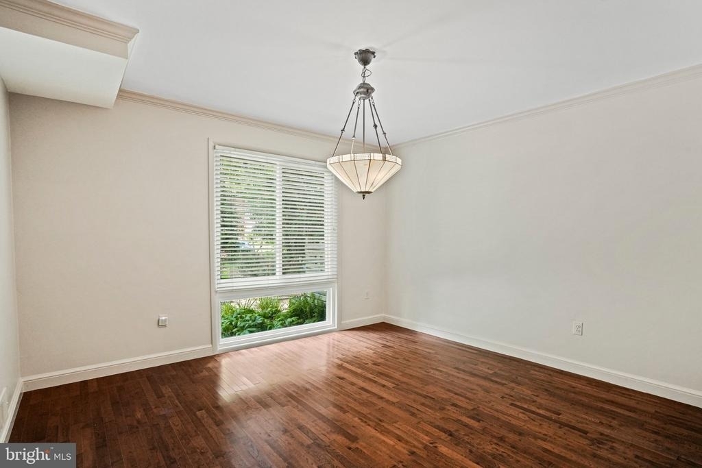 6428 Earlham Drive - Photo 5
