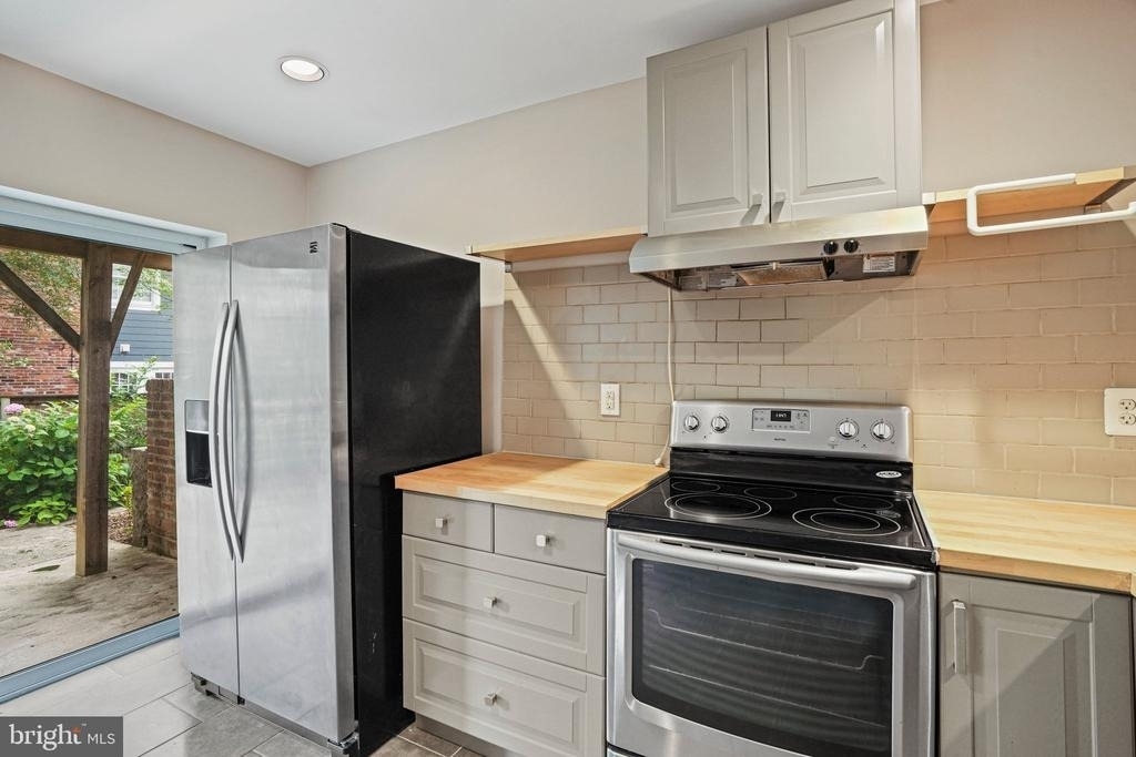 6428 Earlham Drive - Photo 44