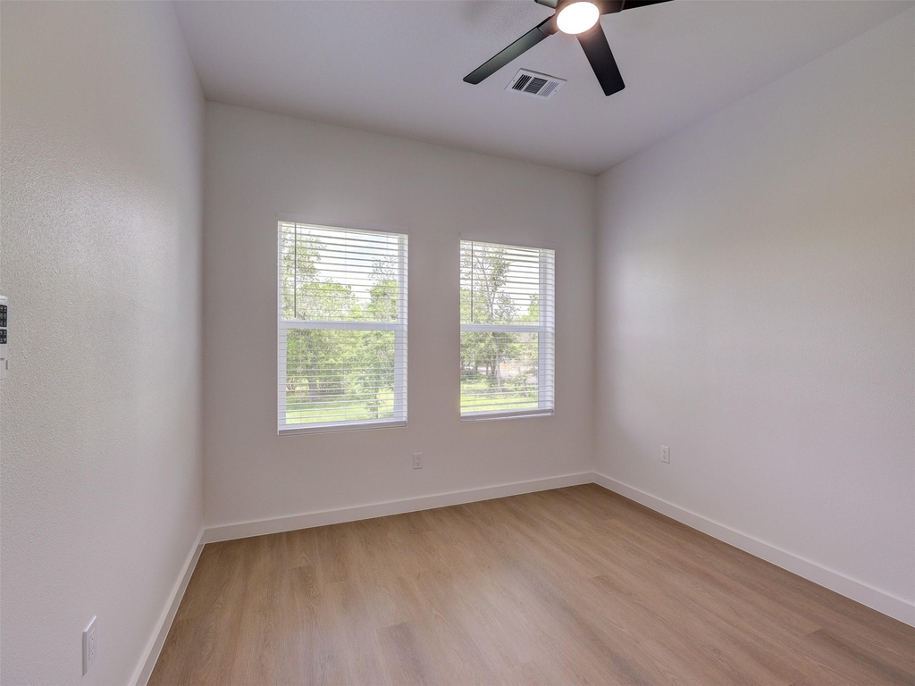230 Brown St - Photo 12