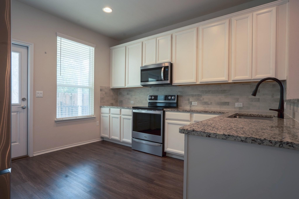 10509 Abana Way - Photo 9
