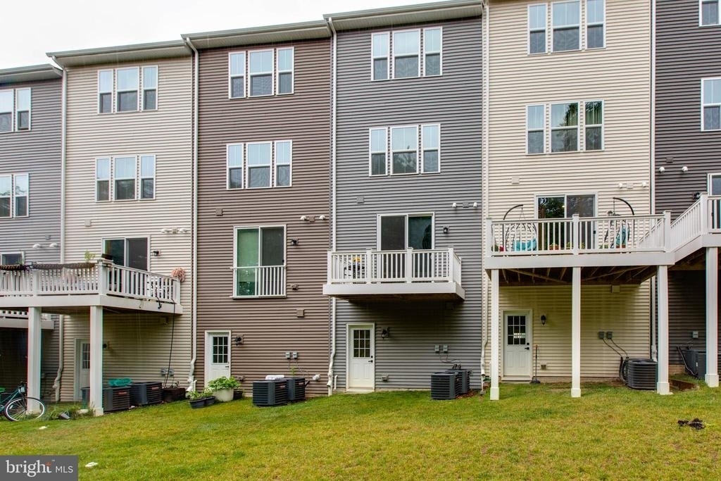 7523 Bharat Way - Photo 43