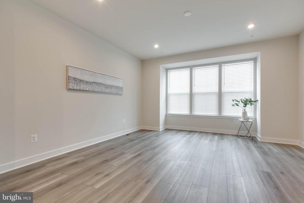 7523 Bharat Way - Photo 6