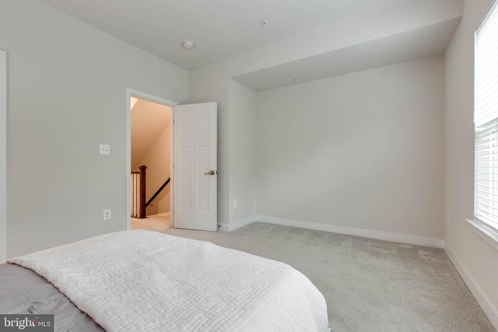 7523 Bharat Way - Photo 19