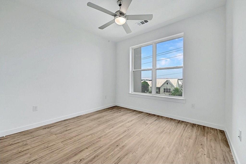 4801 Springdale Rd - Photo 18