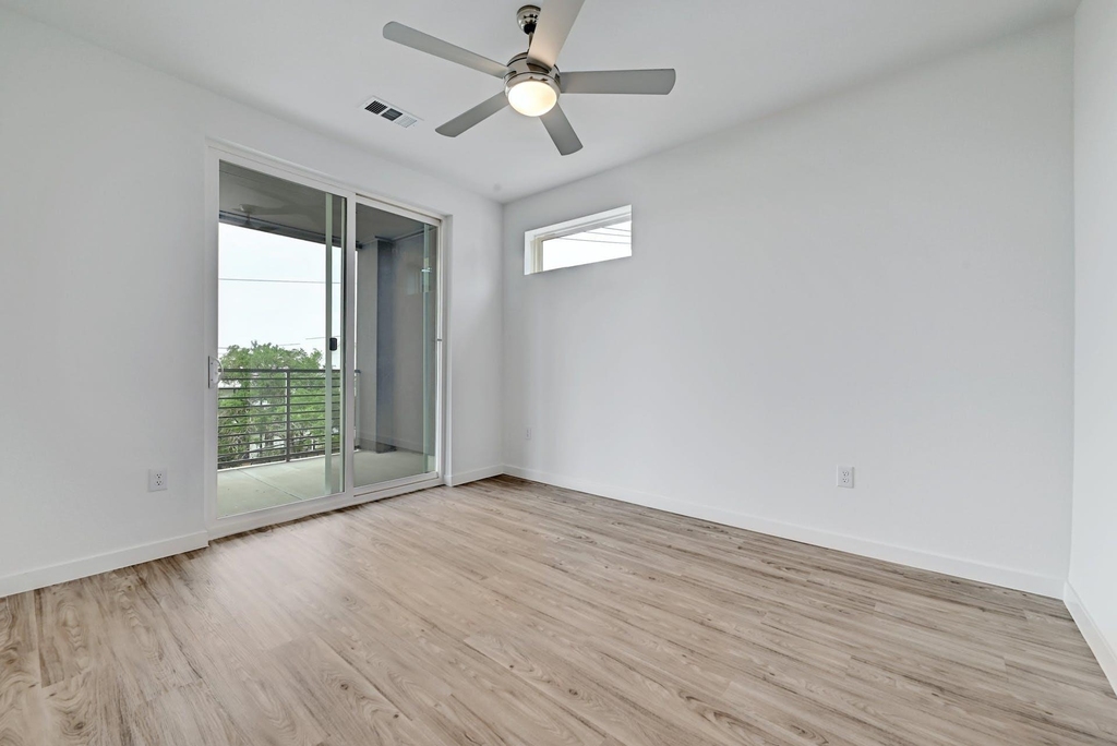 4801 Springdale Rd - Photo 13