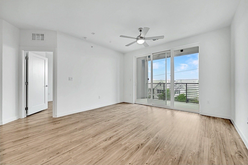 4801 Springdale Rd - Photo 16