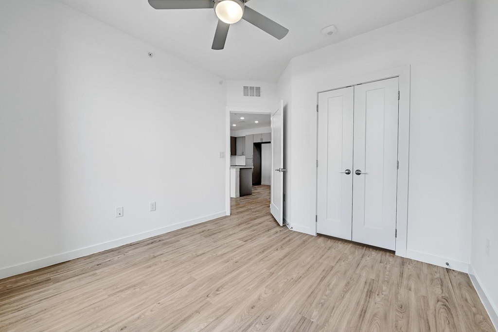 4801 Springdale Rd - Photo 14