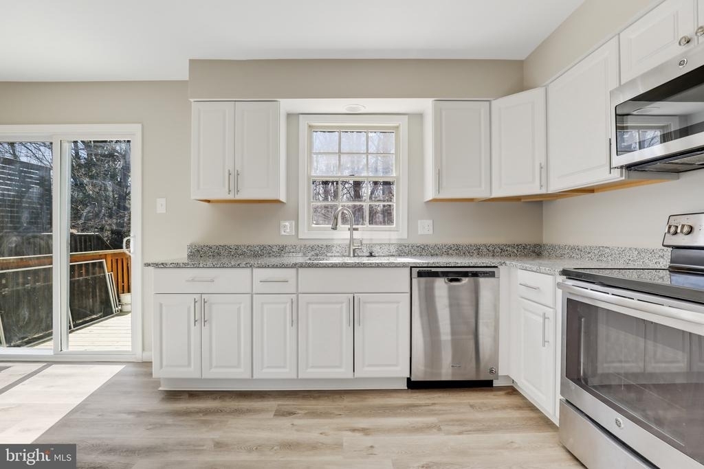 1073 Wingate Court - Photo 13