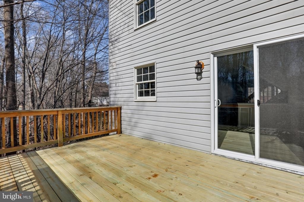 1073 Wingate Court - Photo 35