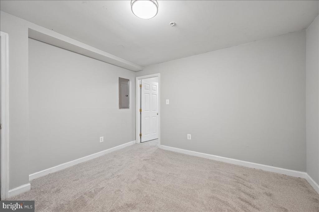 1004 Collindale Avenue - Photo 34