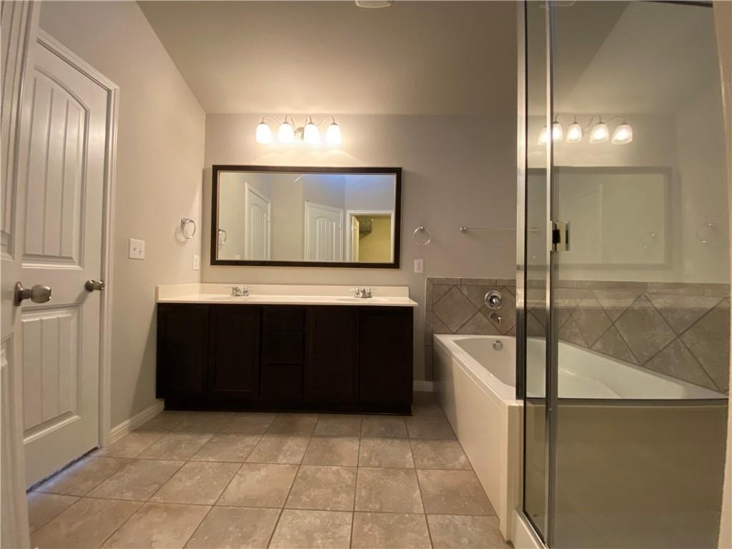 816 Sleeping Bear Dunes Dr - Photo 6