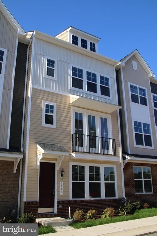 2583 Hopton Lane - Photo 0