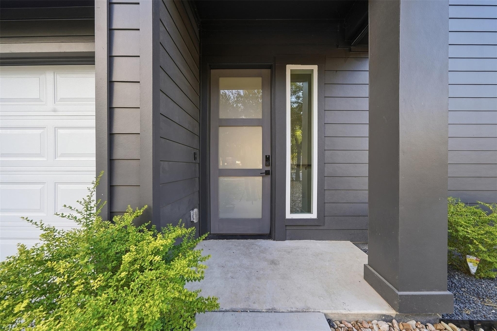 2220 Yellow Jacket Ln - Photo 6