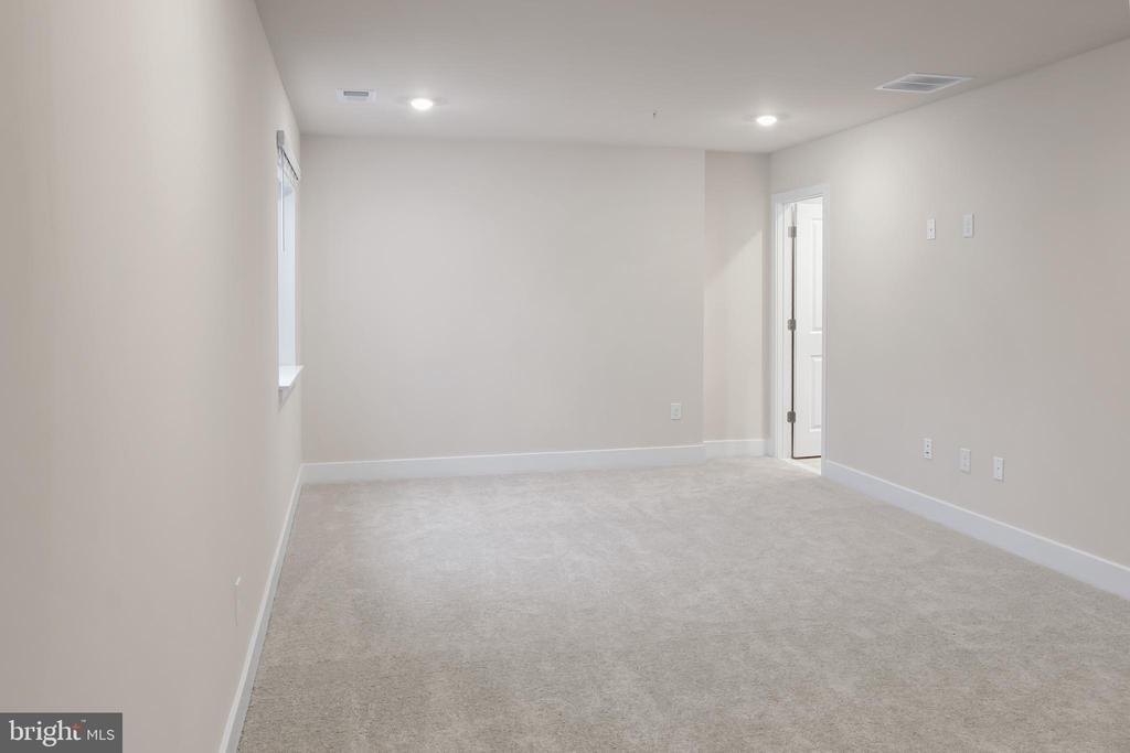 1745 Water Crossing Rd - Photo 4