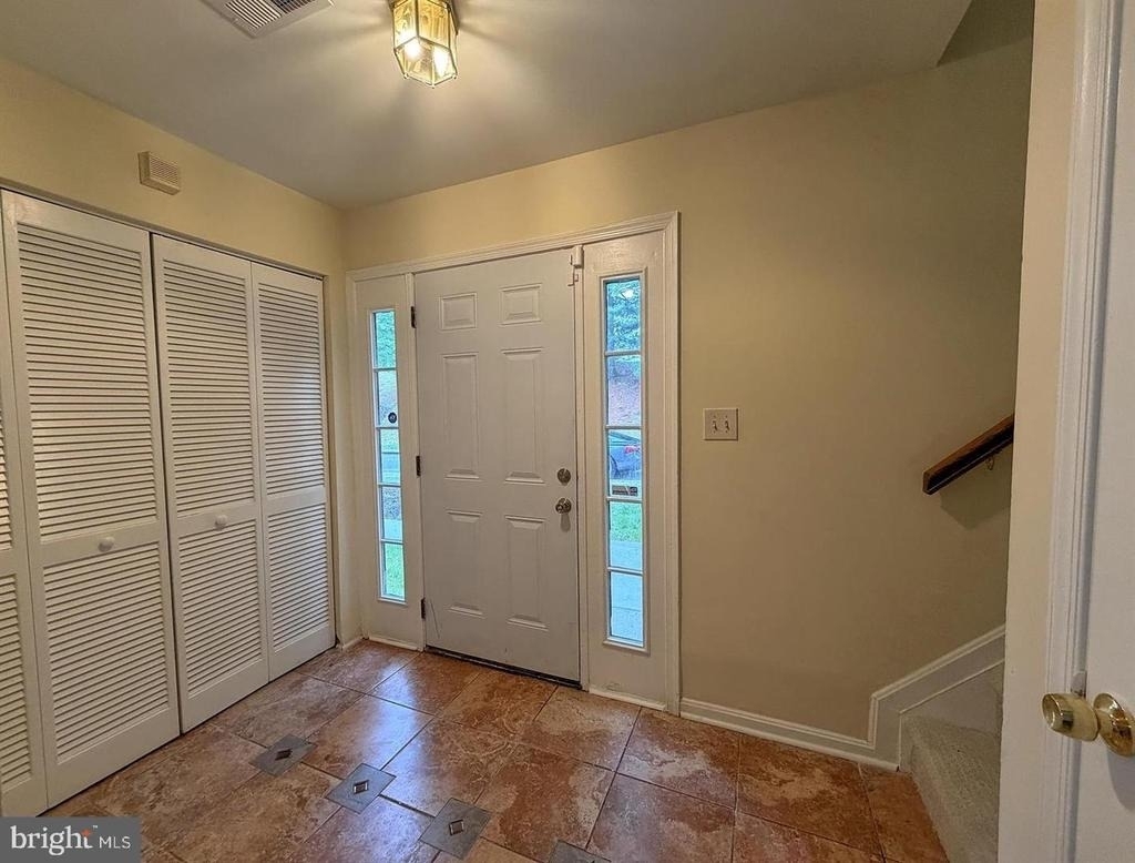 4100 Hunters Hill Circle - Photo 2
