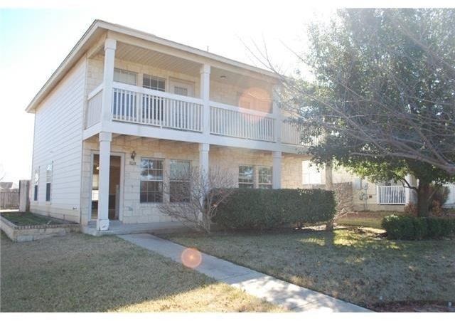 1028 Quail Valley Dr - Photo 0