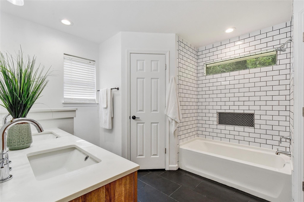 2408 W Messick Loop - Photo 18