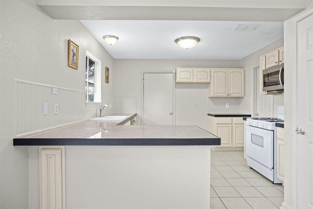 2408 W Messick Loop - Photo 11