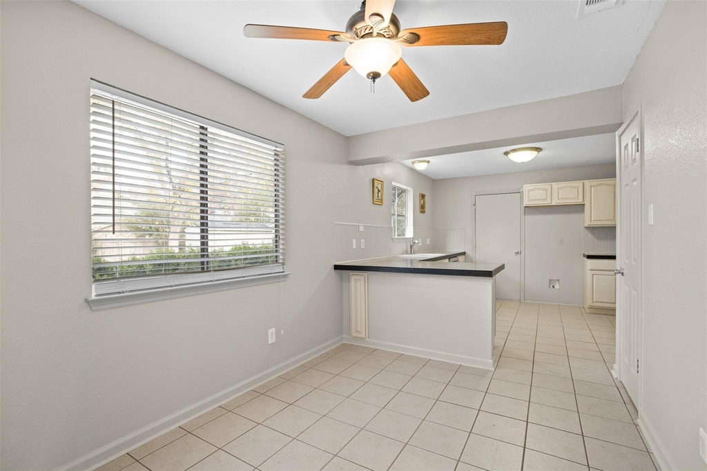 2408 W Messick Loop - Photo 10