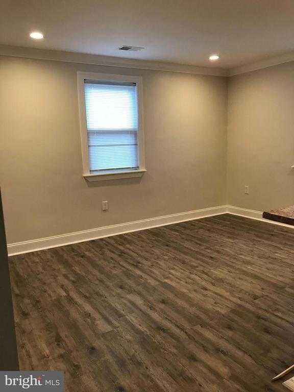 1004 Dartmouth Road - Photo 10