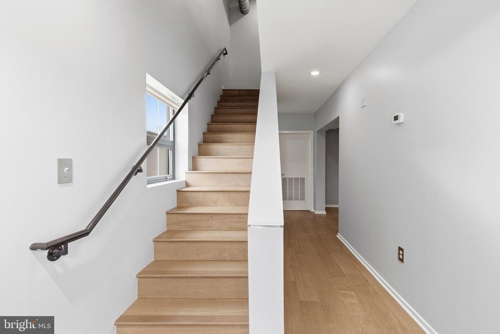 1200 Steuart Street - Photo 35