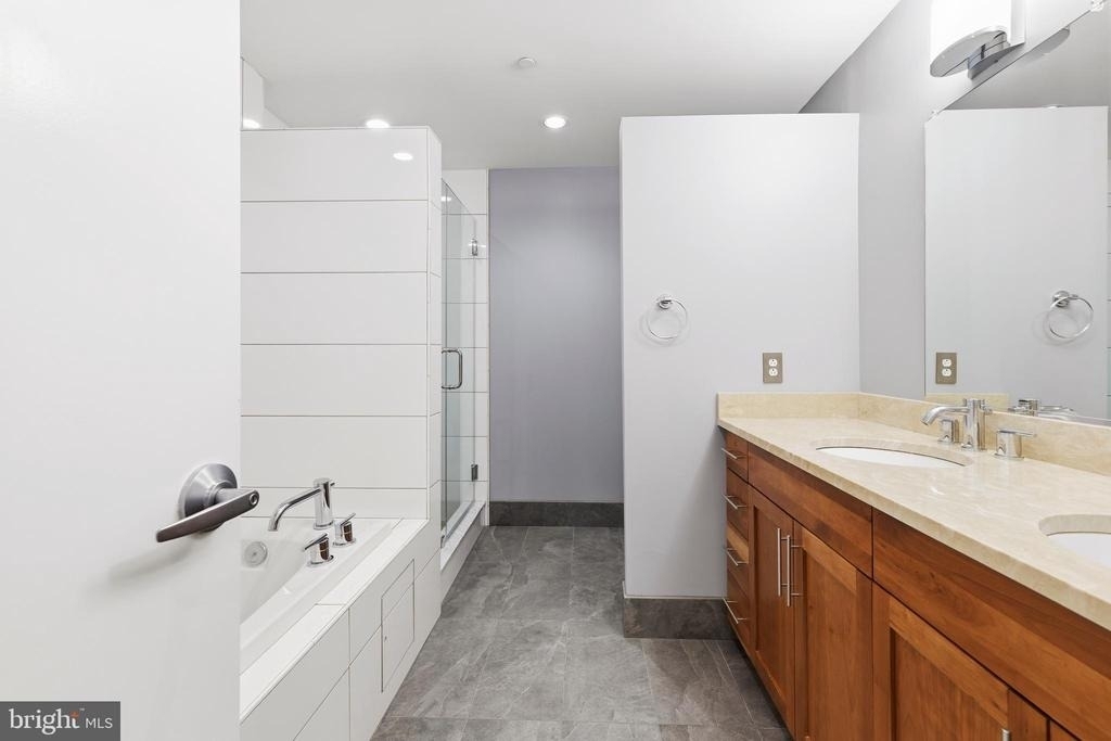 1200 Steuart Street - Photo 47