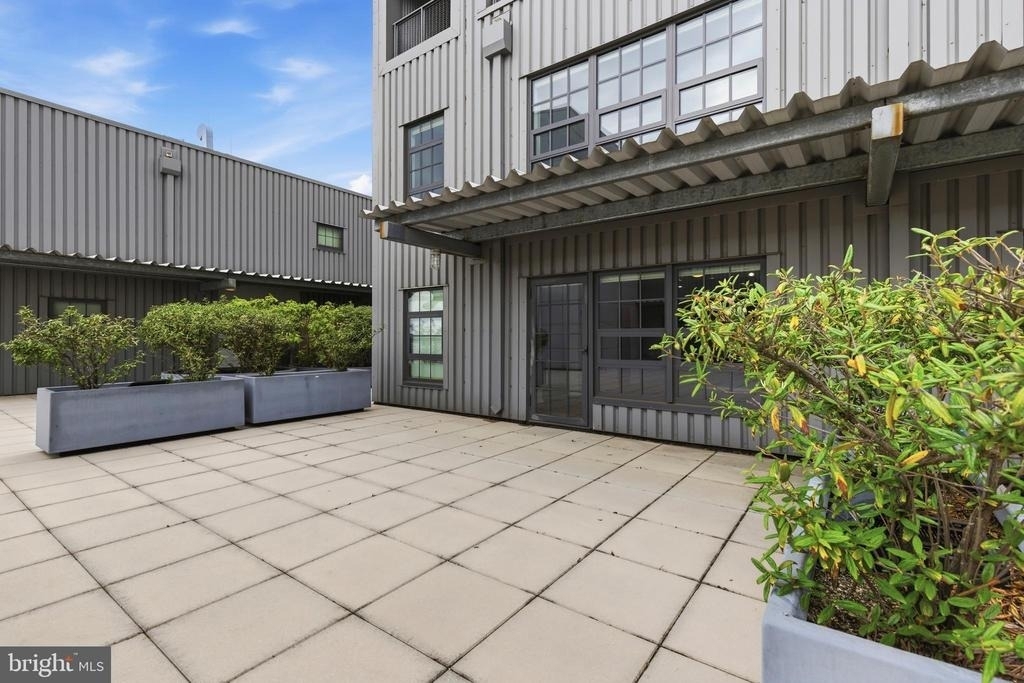 1200 Steuart Street - Photo 10