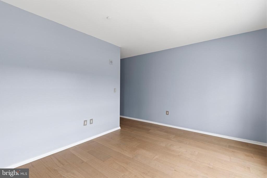 1200 Steuart Street - Photo 30