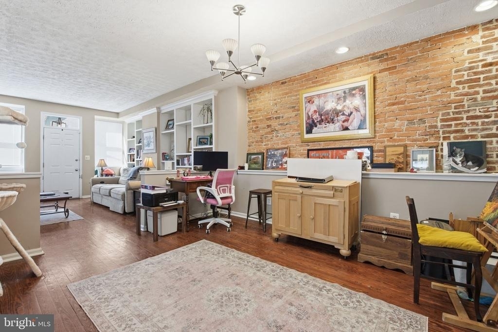 116 W Clement Street - Photo 7
