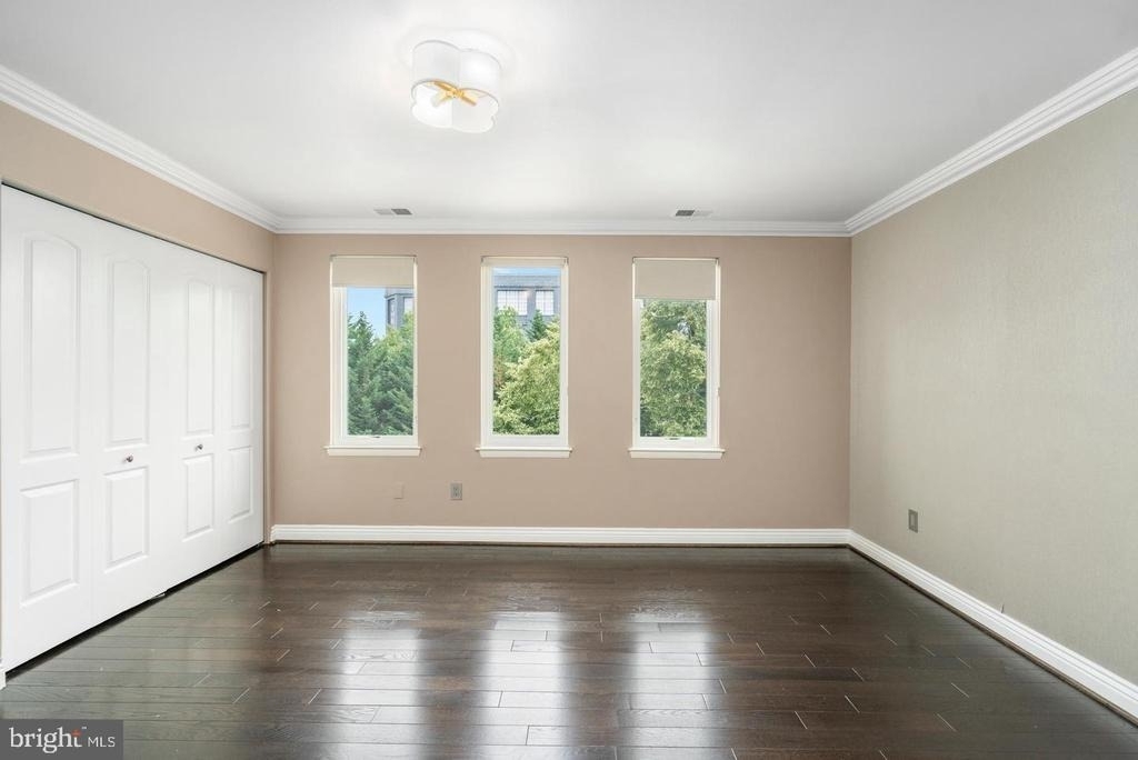 2419 Boston Street - Photo 23