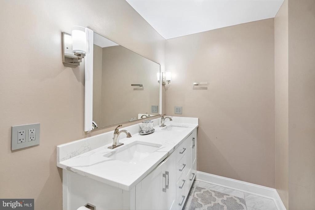 2419 Boston Street - Photo 25