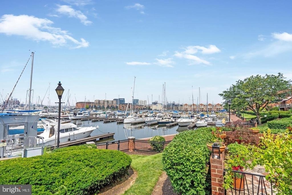 2419 Boston Street - Photo 35