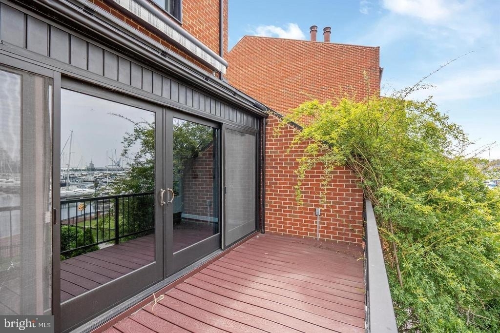 2419 Boston Street - Photo 33