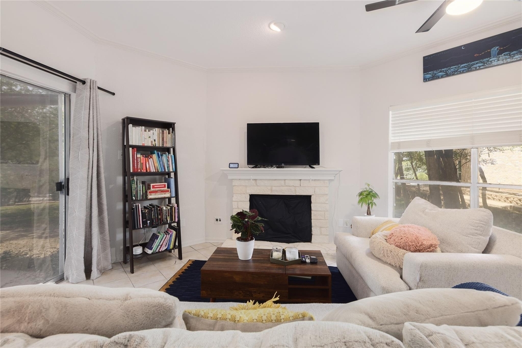 2450 Wickersham Ln - Photo 2