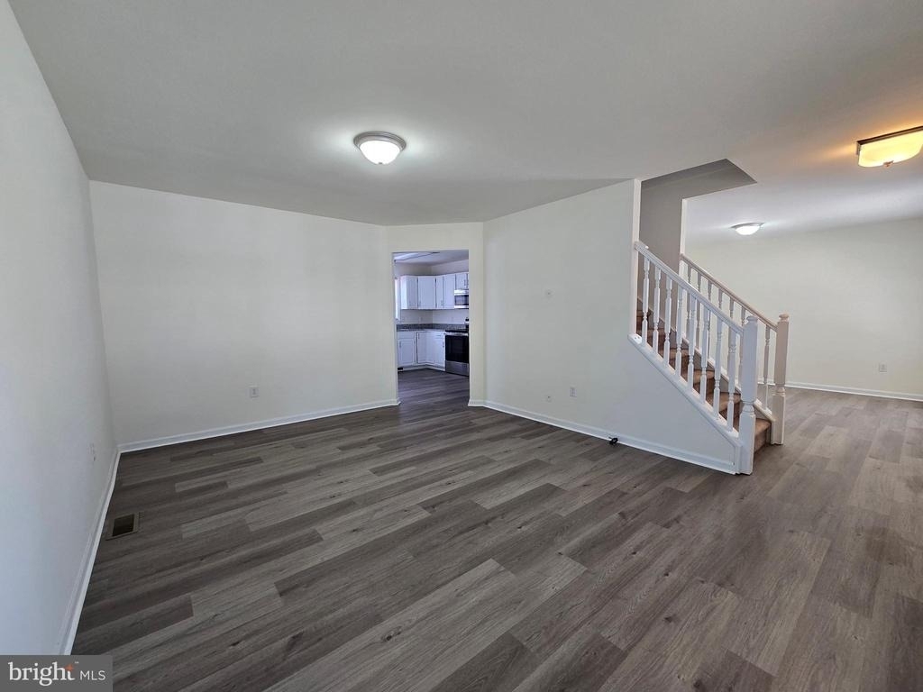 23 Lordship Lane - Photo 3