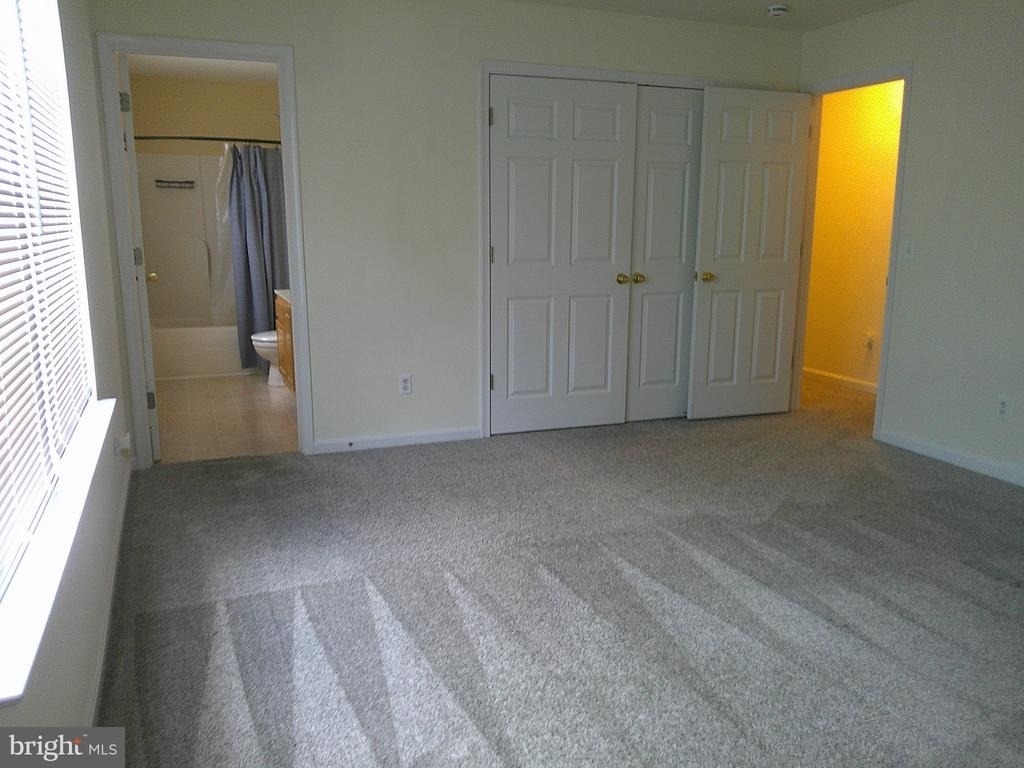 209 Ingram Street E - Photo 15