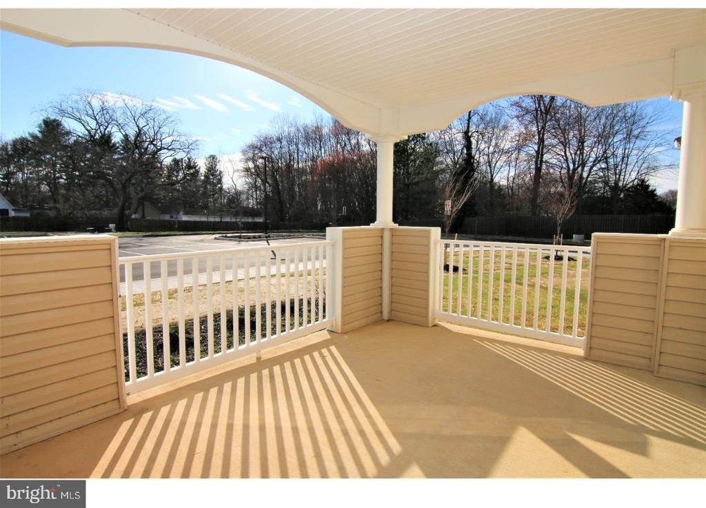 1665 Kenton Road - Photo 4