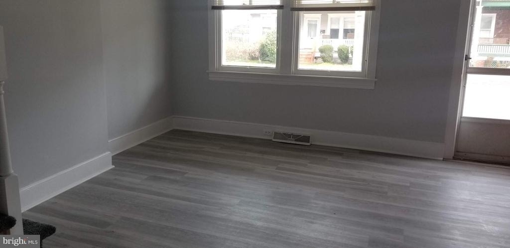 131 N Main Street - Photo 5