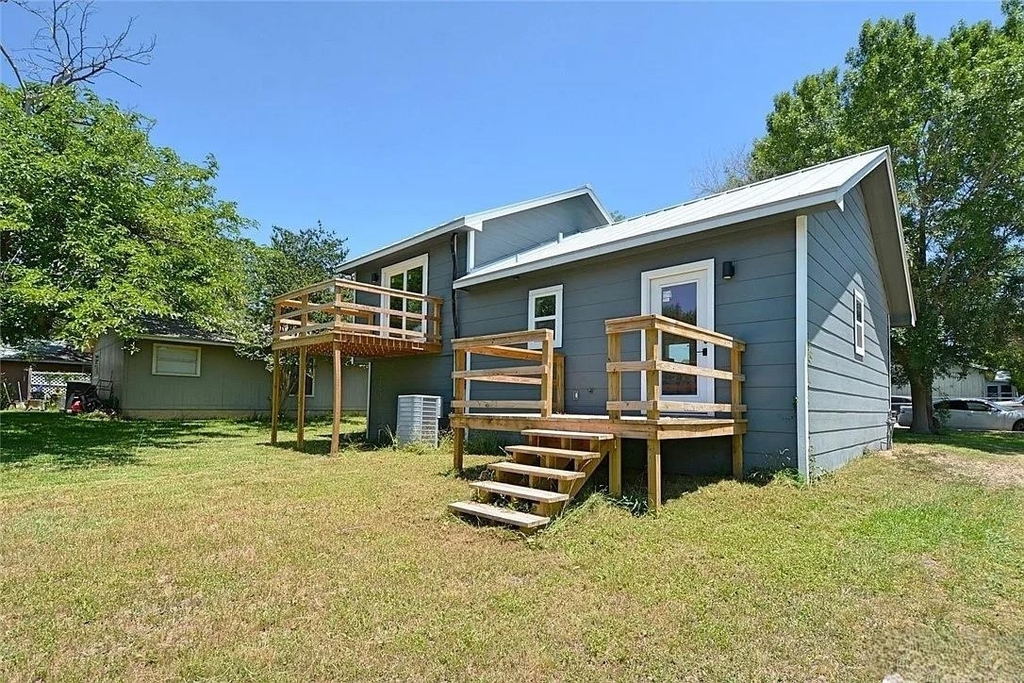 2902 Katy St - Photo 10