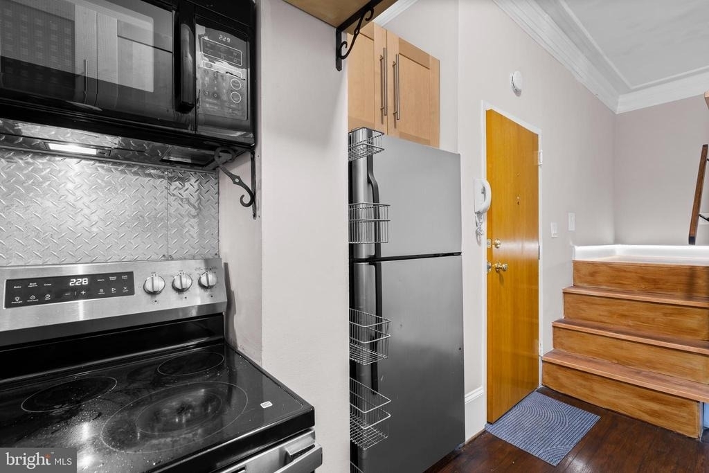 1326 Vermont Avenue Nw - Photo 12