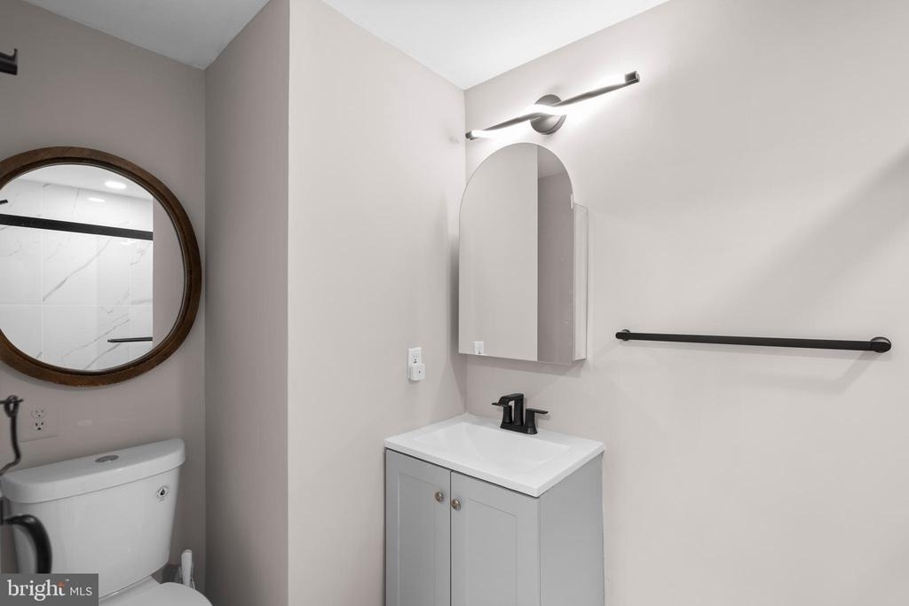 1326 Vermont Avenue Nw - Photo 24