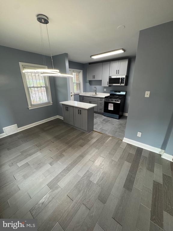 4623 Jay Street Ne - Photo 4